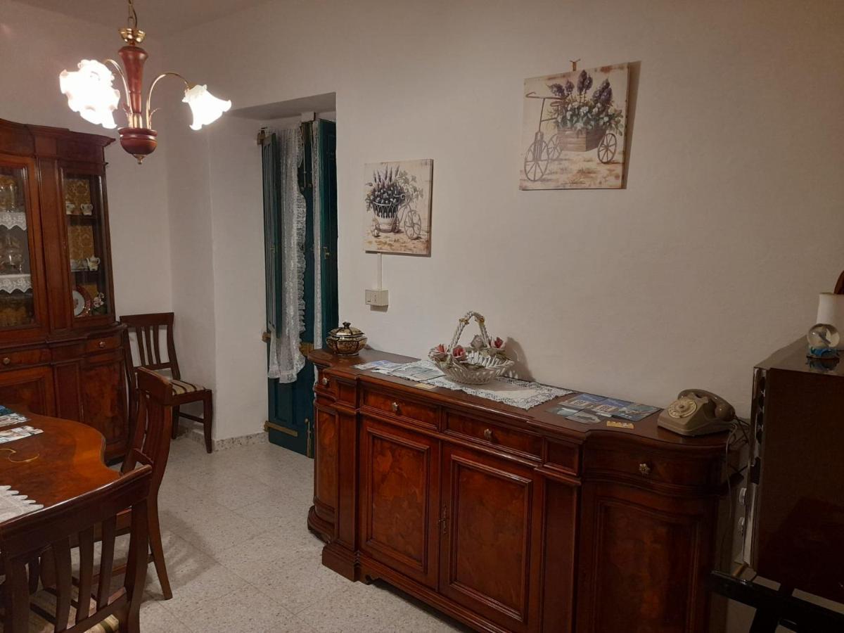 A Casa Di Nonna Iun Q2951 Villa Fluminimaggiore Luaran gambar
