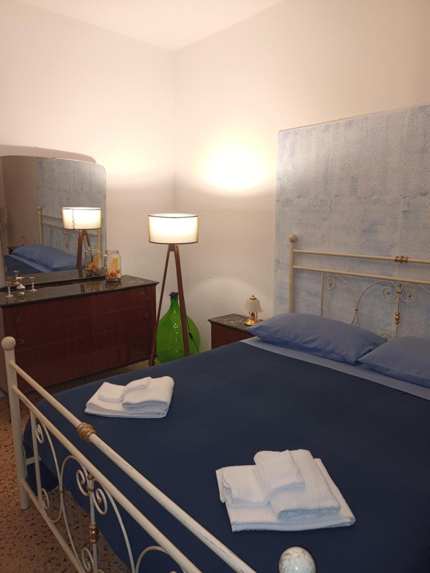 A Casa Di Nonna Iun Q2951 Villa Fluminimaggiore Luaran gambar